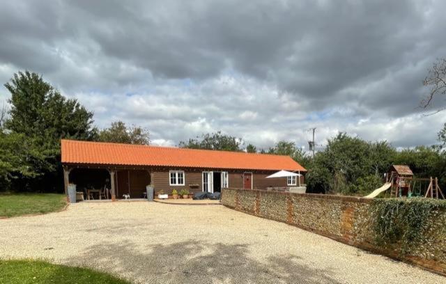 Walnut Tree Cottage Barn Toppesfield Exteriör bild
